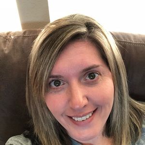 Meet your Posher, April